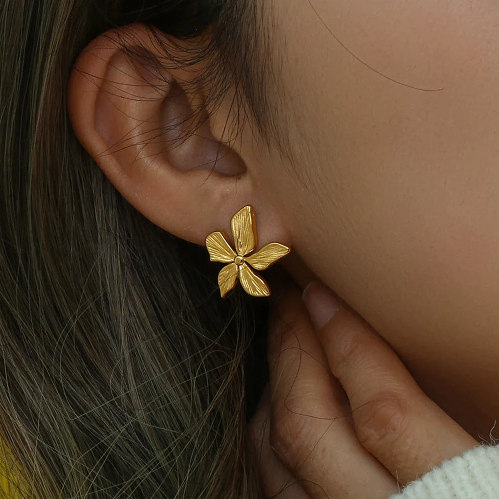 Boucle d’Oreille Fleur Doré